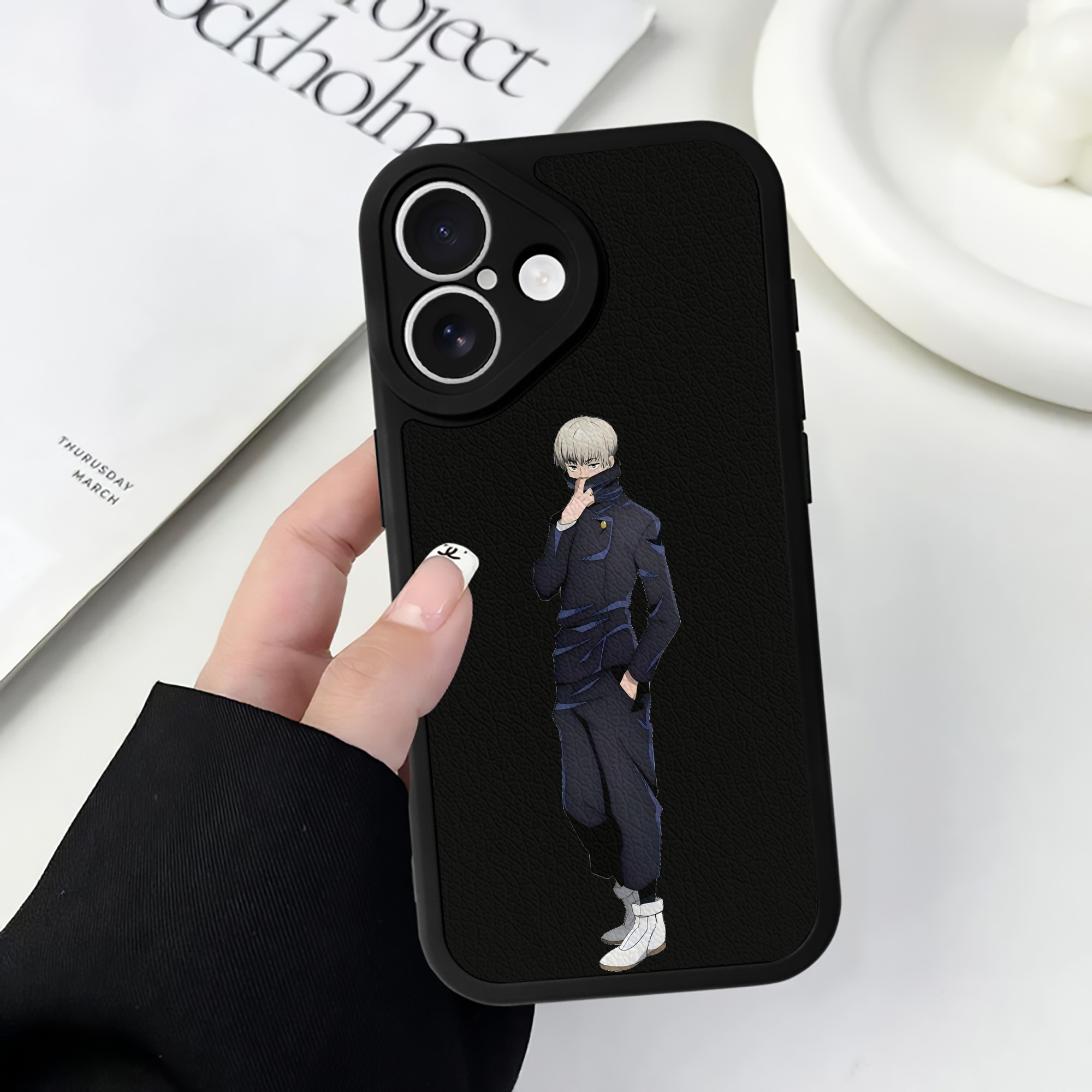 （画像用） 呪術廻戦 Jujutsu Kaisen 【iPhone 16シリーズ対応】シリコンスマホケース（レザー調） 材質：シリコン